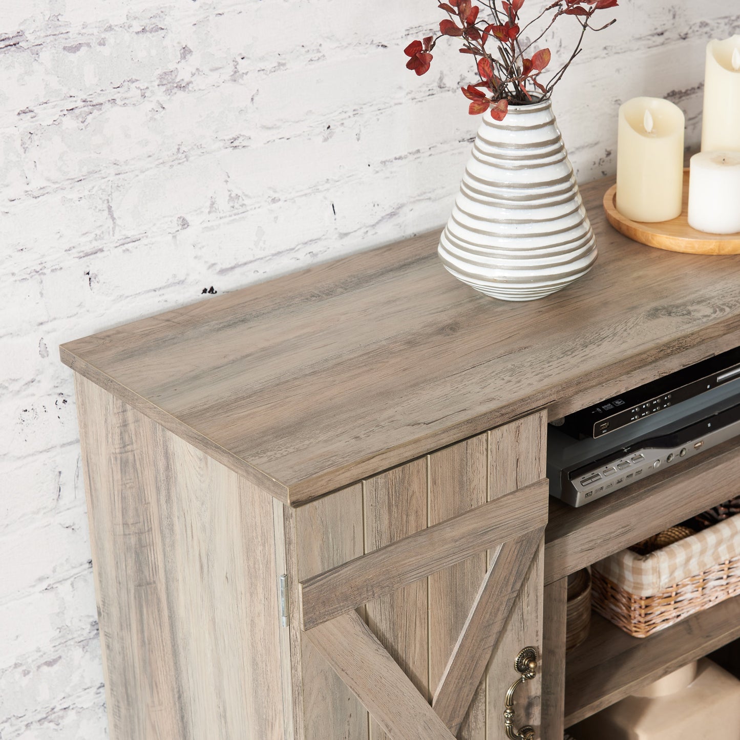 Farmhouse Classic Media TV Stand Antique Entertainment Console for TV up to 50' with Open and Closed Storage Space, Gray Wash, 47'W*15.5'D*30.75'H