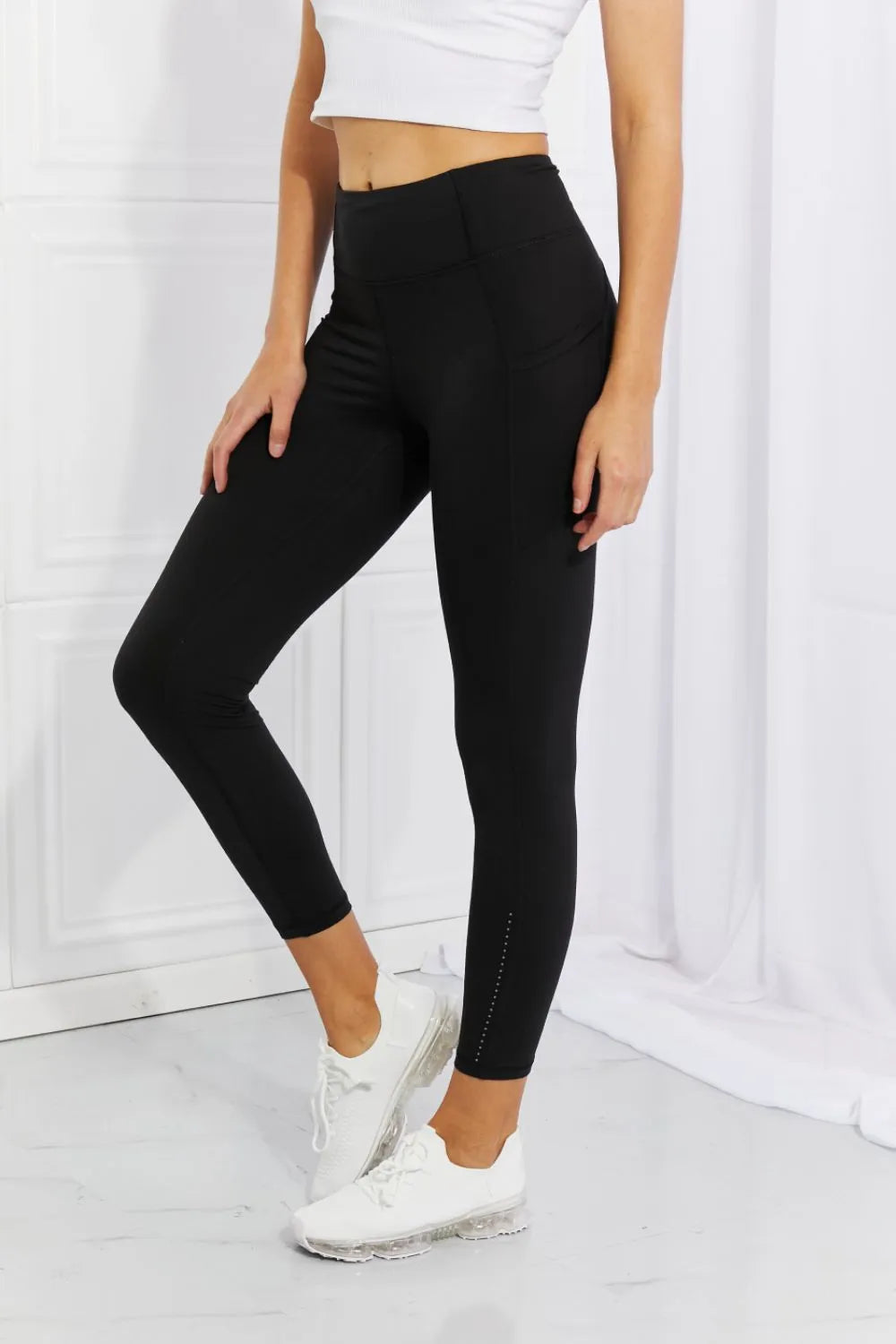 Leggings Depot Full Size Strengthen and Lengthen Reflective Dot Active Leggings - Lee's Retail 