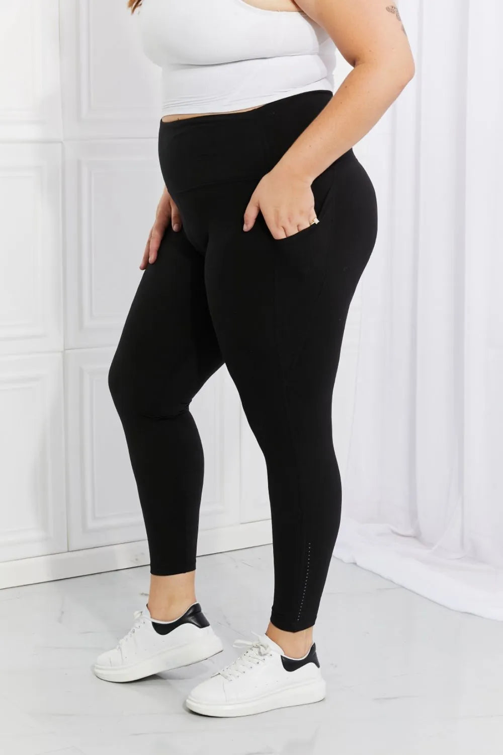 Leggings Depot Full Size Strengthen and Lengthen Reflective Dot Active Leggings - Lee's Retail 